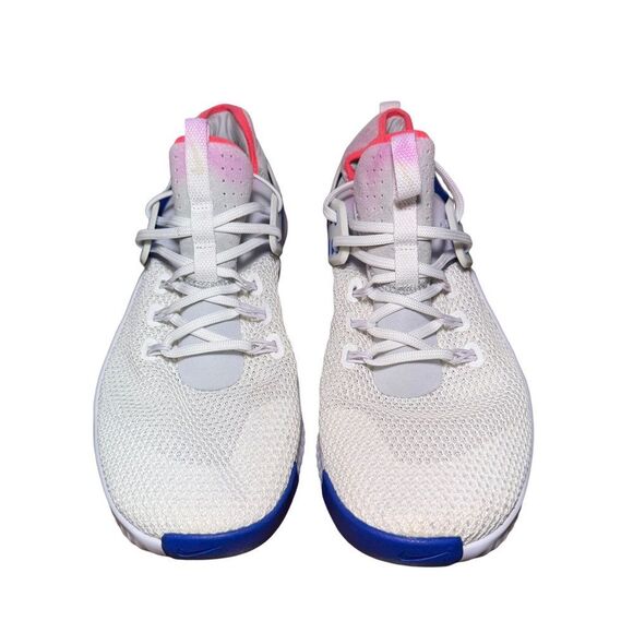 Nike free Metcon White Mesh Sneaker with Blue Swoosh and Pink Collar size 12 main image 6
